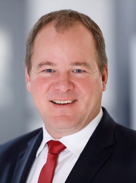 Bernd Hilgarth
Managing Director Sales, CHIRON-WERKE GmbH & Co. KG